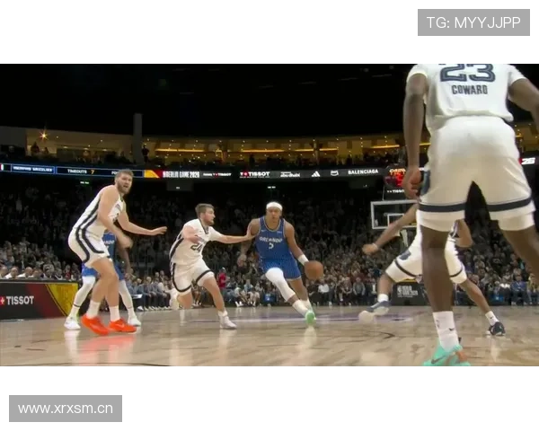 班凯罗领衔魔术118比111力克灰熊终结连败迎关键胜利客场