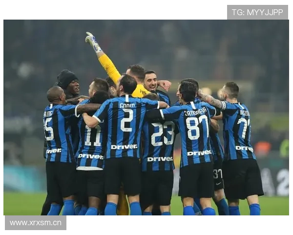 米兰德比百年恩怨再燃红黑与蓝黑的荣耀巅峰对决足球之夜传奇续写