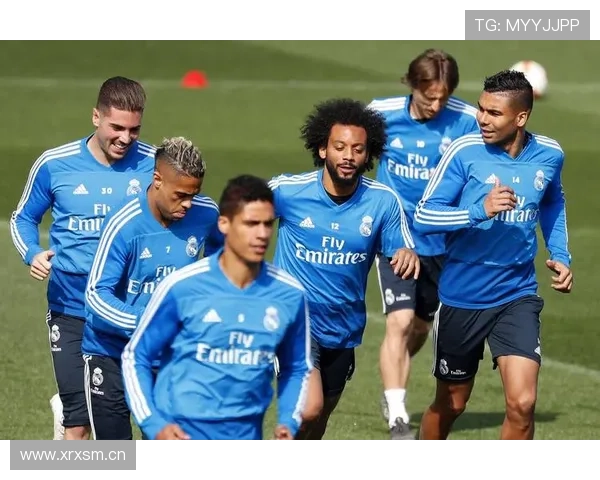 欧冠淘汰赛风云再起豪门对决点燃欧洲之夜谁主沉浮巅峰较量悬念丛生